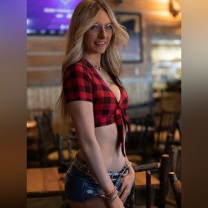 Twin Peaks Girl Buffalo Plaid